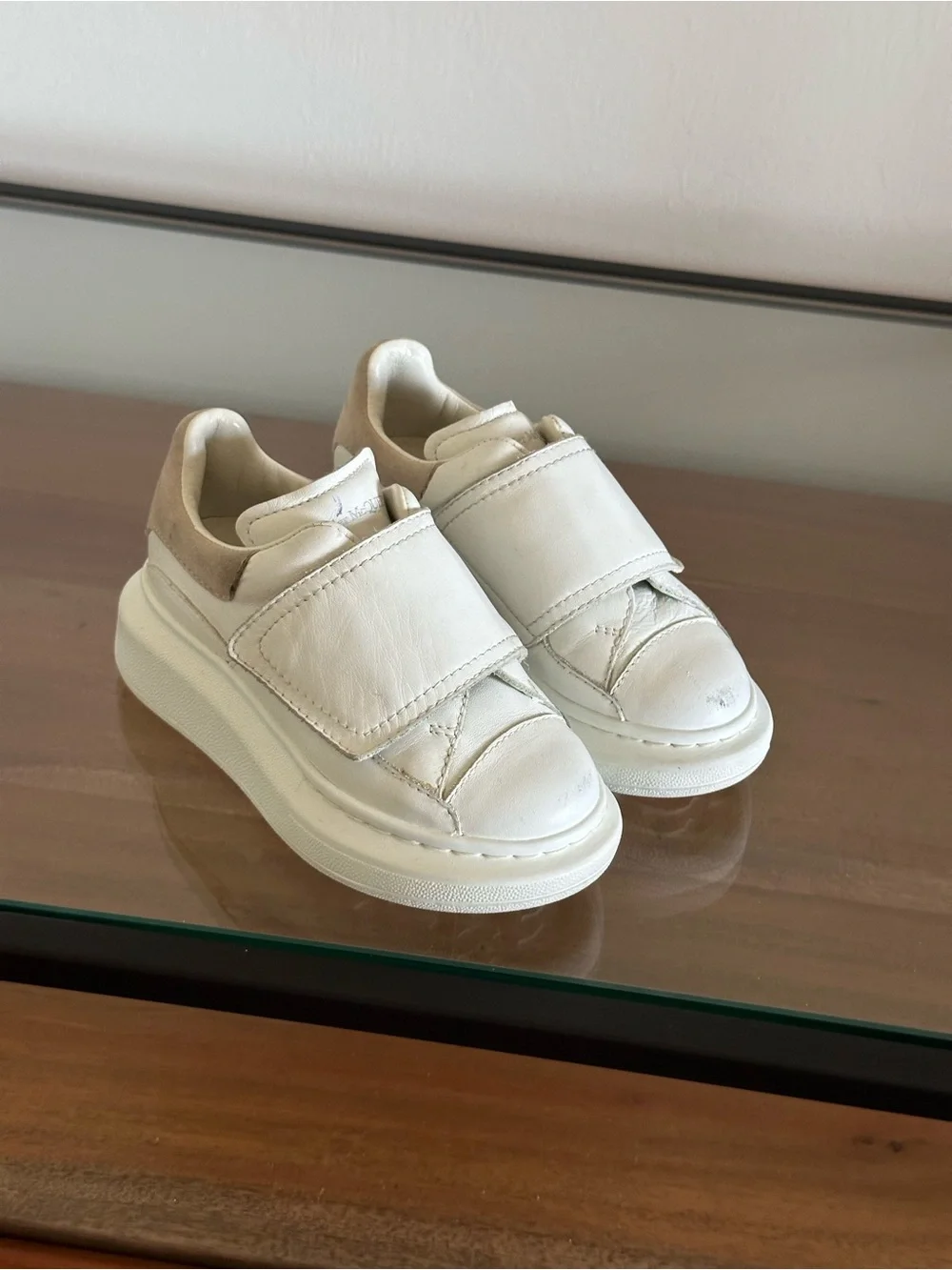 Alexander McQueen Kids Oversized Velcro Leather Sneakers EU 26
